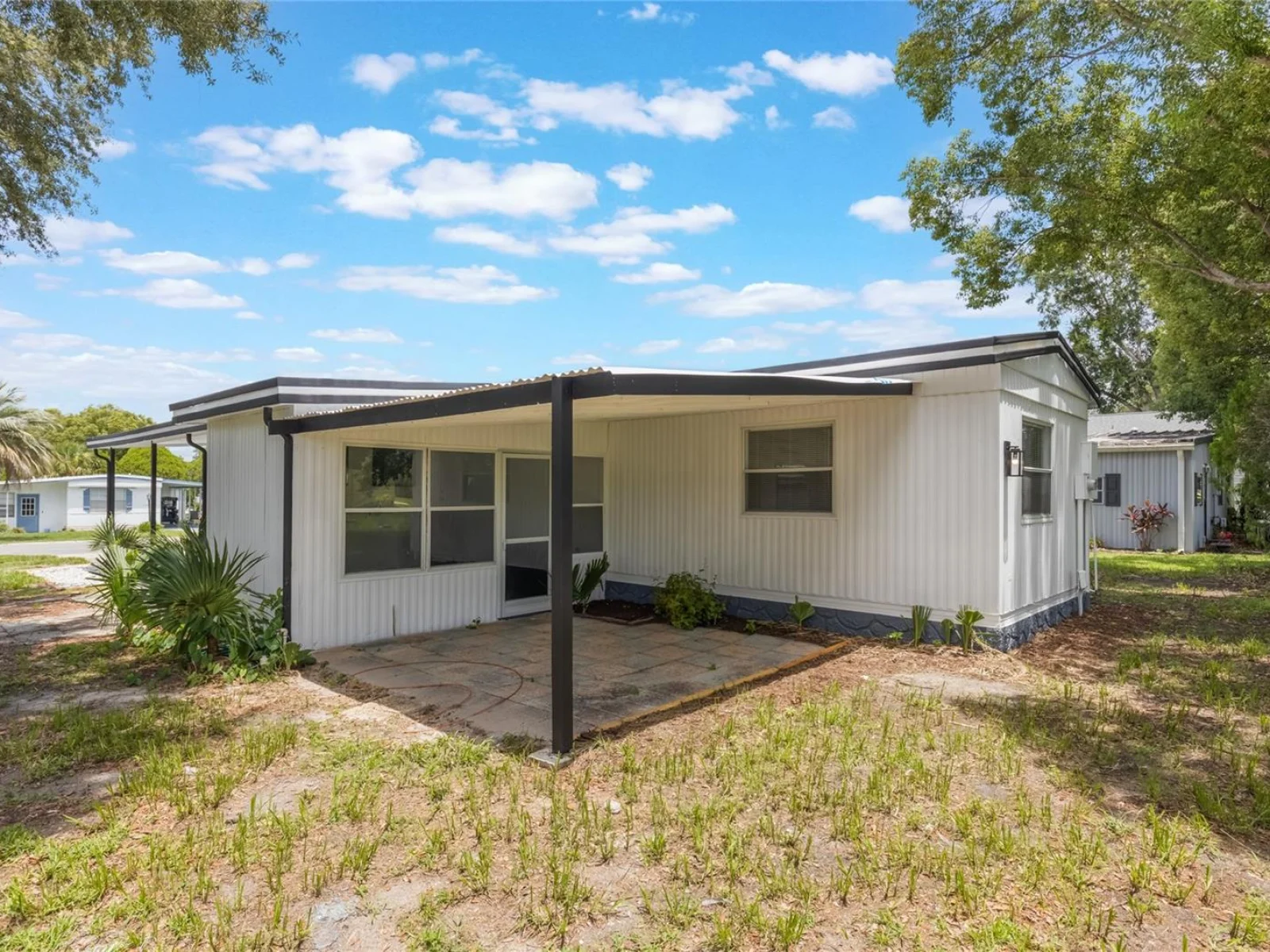814 ROSEAPPLE AVE, LADY LAKE, FL — photo 39