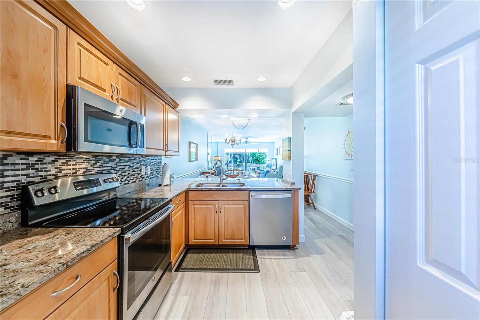 832 BIRD BAY WAY #113, VENICE, FL — photo 11