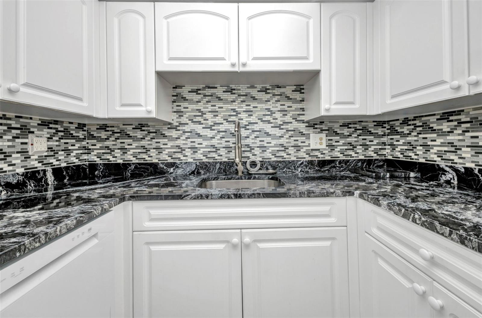 2437 HARBOR BLVD #114, PORT CHARLOTTE, FL — photo 14