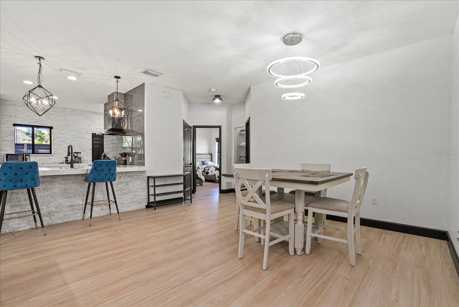 1185 S SHADE AVE, SARASOTA, FL — photo 5