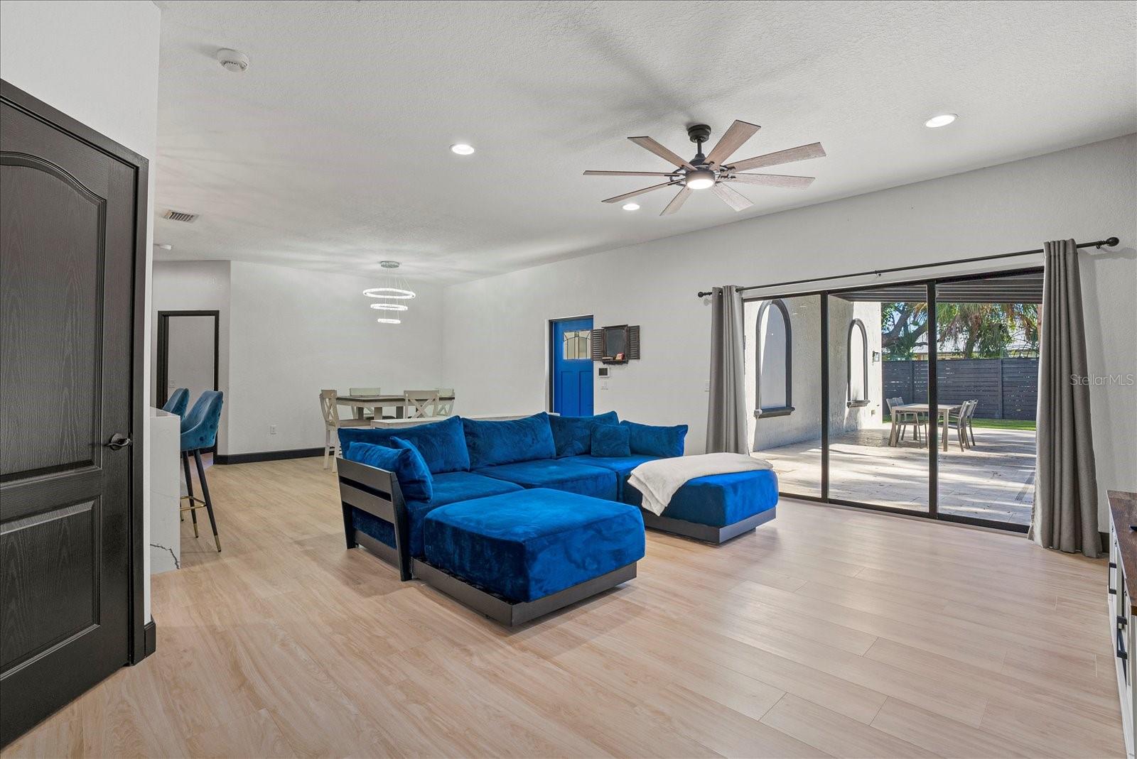1185 S SHADE AVE, SARASOTA, FL — photo 8
