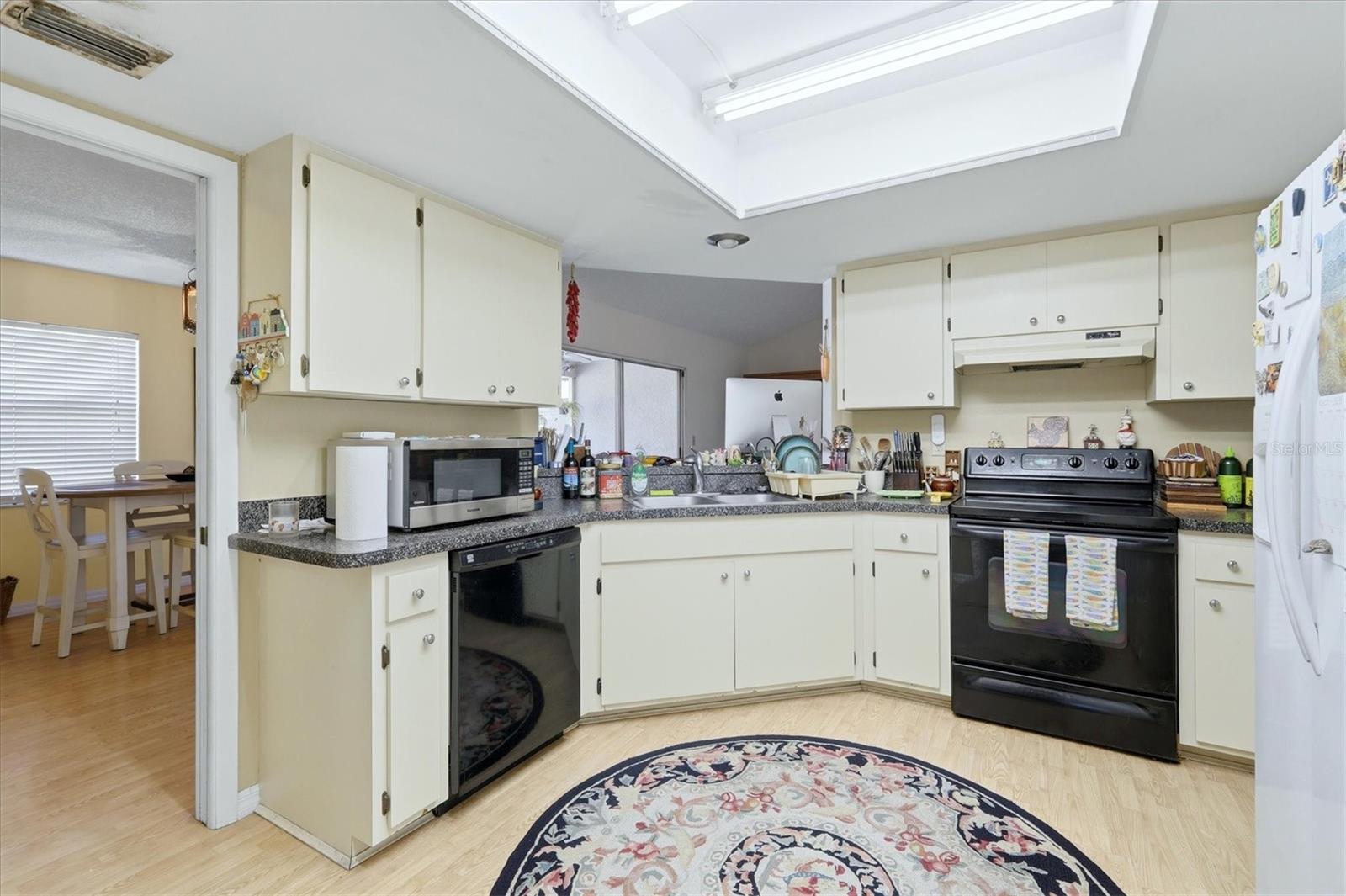 4173 CENTER POINTE CIR #87B, SARASOTA, FL — photo 9