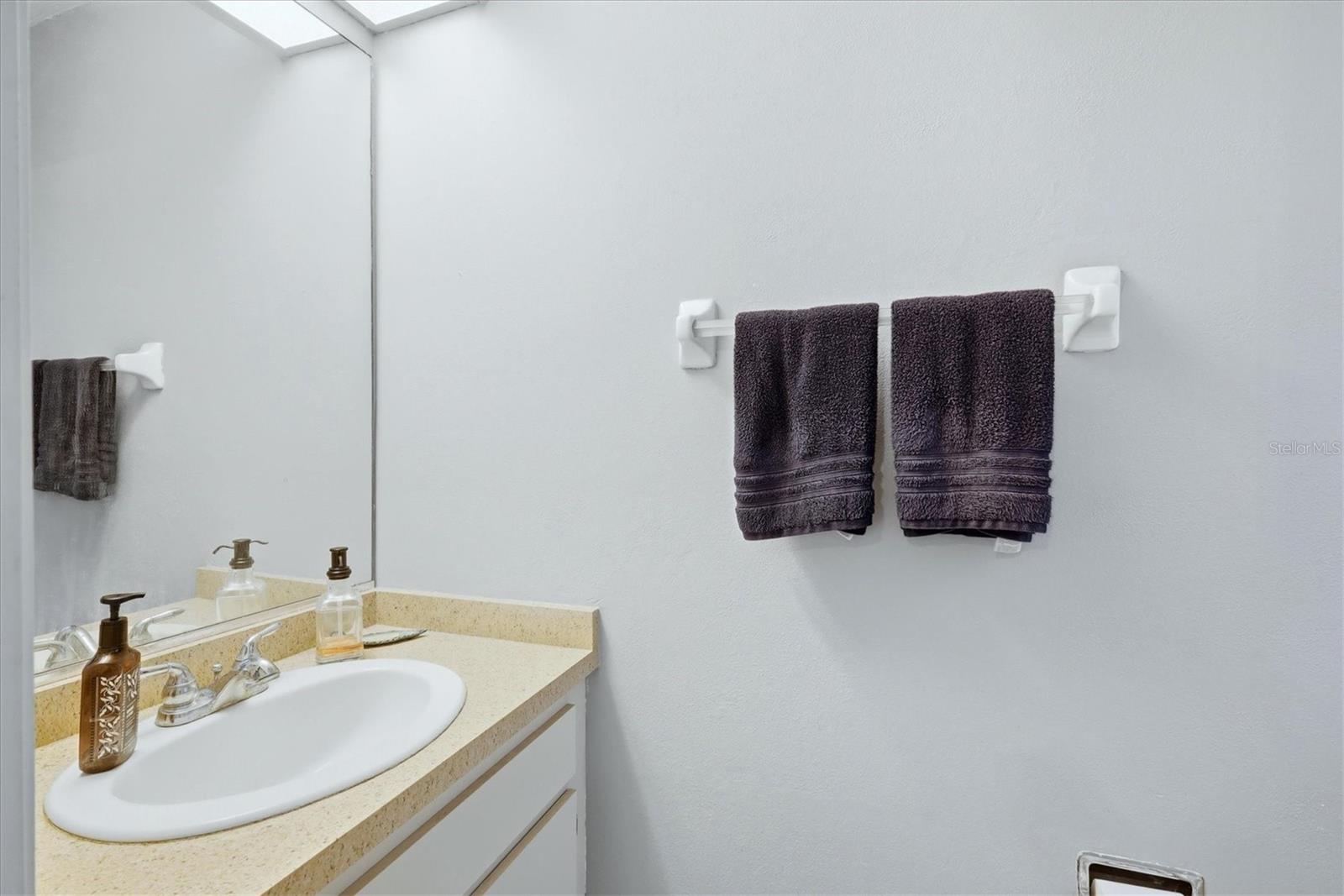 4173 CENTER POINTE CIR #87B, SARASOTA, FL — photo 18