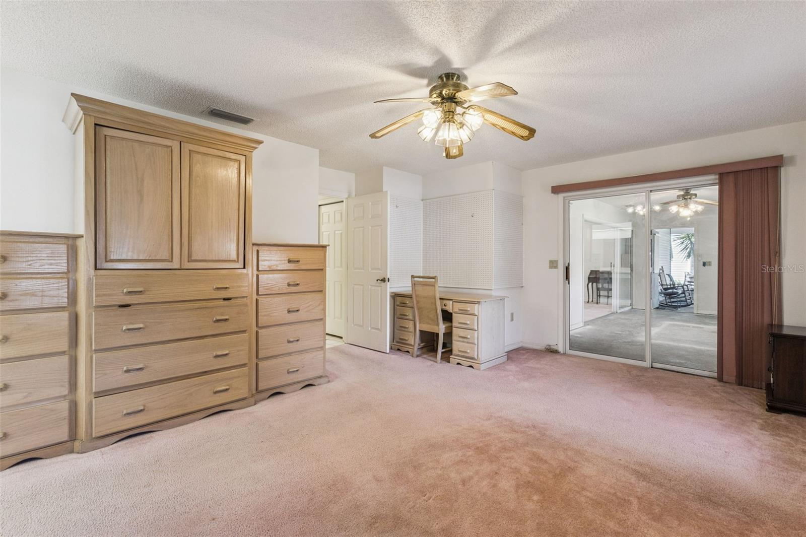 828 DUNDEE CIR, LEESBURG, FL — photo 24