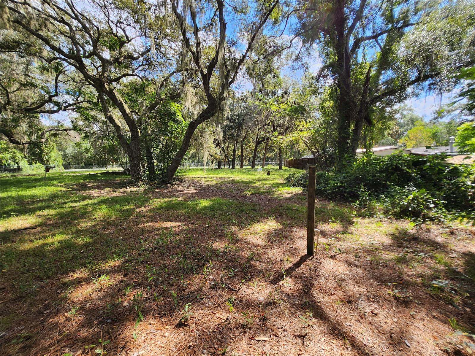 16930 SE 1ST LN, SILVER SPRINGS, FL — photo 36