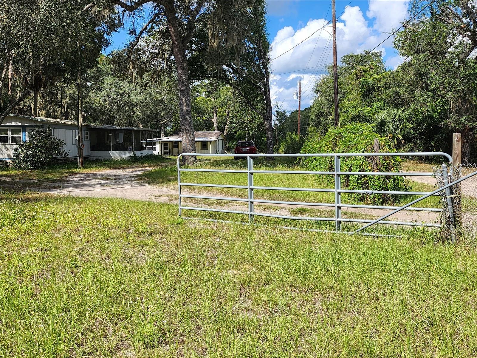 16930 SE 1ST LN, SILVER SPRINGS, FL — photo 15