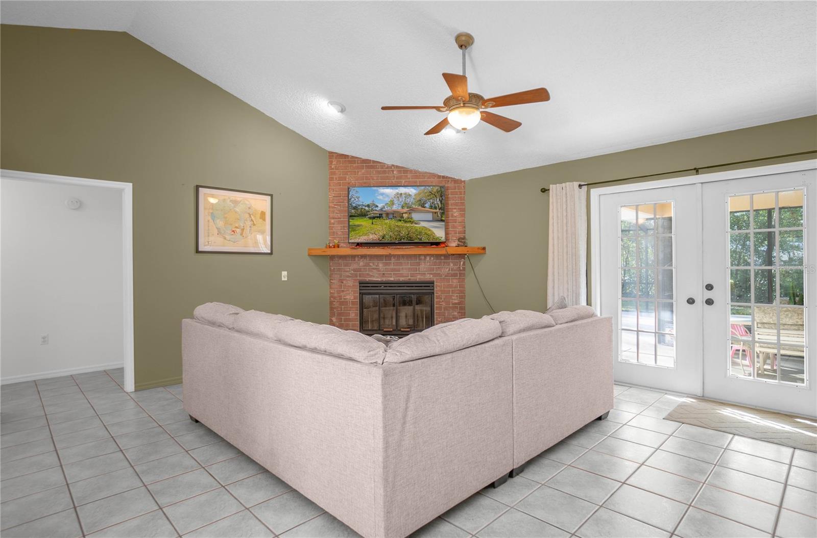 826 E GAINES LN, HERNANDO, FL — photo 10
