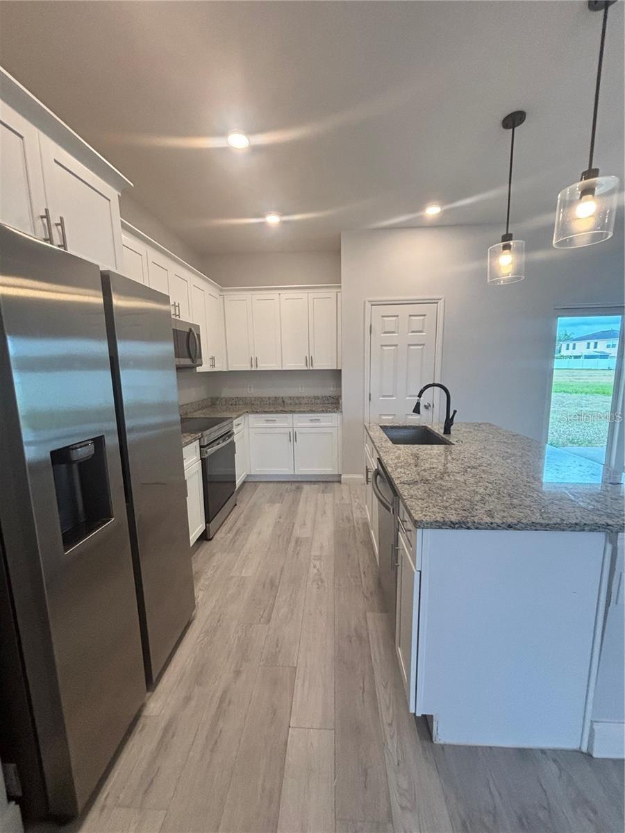 423 CHURCHILL CT, KISSIMMEE, FL — photo 4