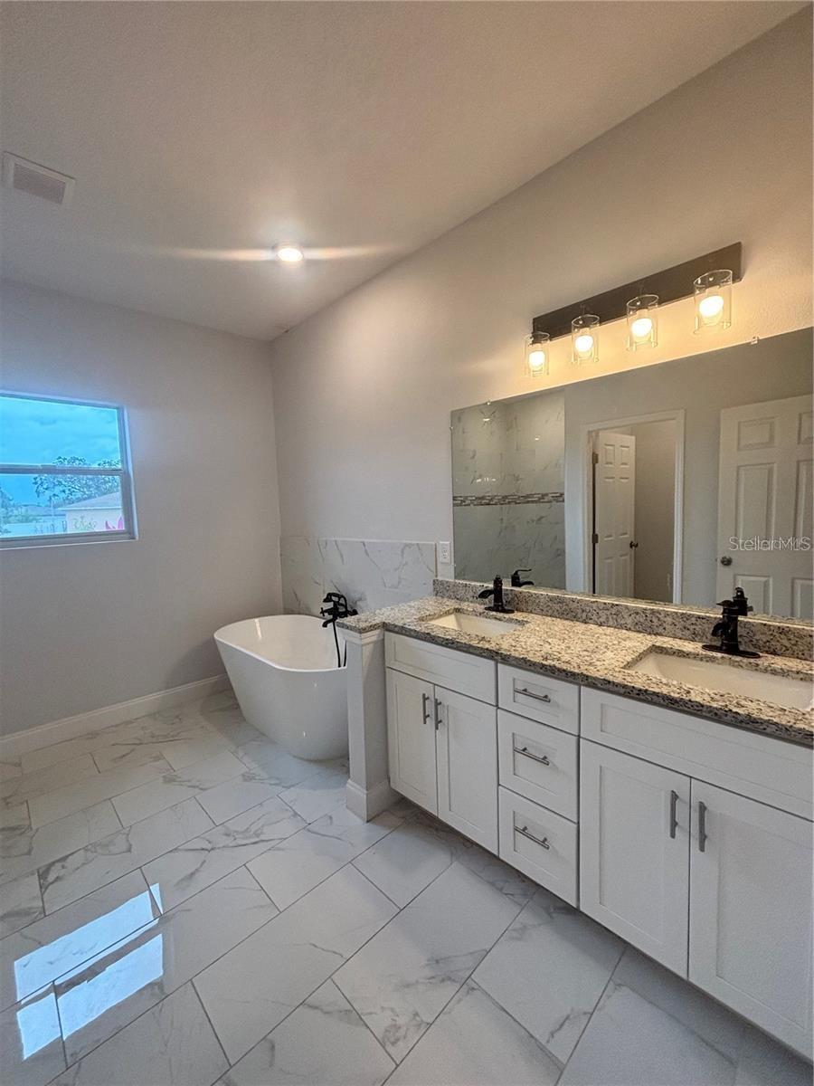 423 CHURCHILL CT, KISSIMMEE, FL — photo 9