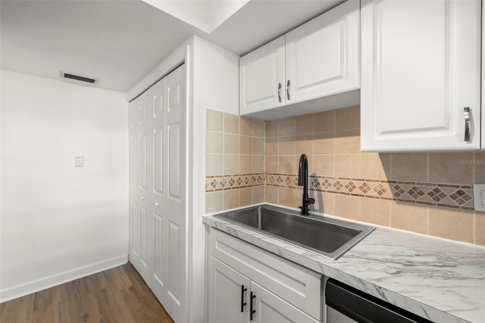 1 WINDRUSH BLVD #19, INDIAN ROCKS BEACH, FL — photo 19