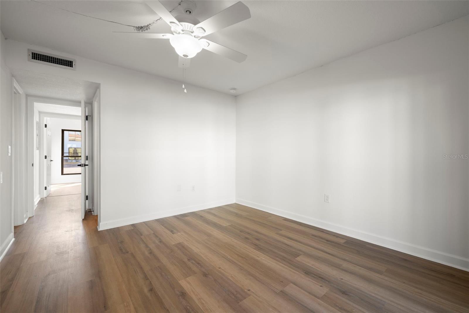 1 WINDRUSH BLVD #19, INDIAN ROCKS BEACH, FL — photo 25