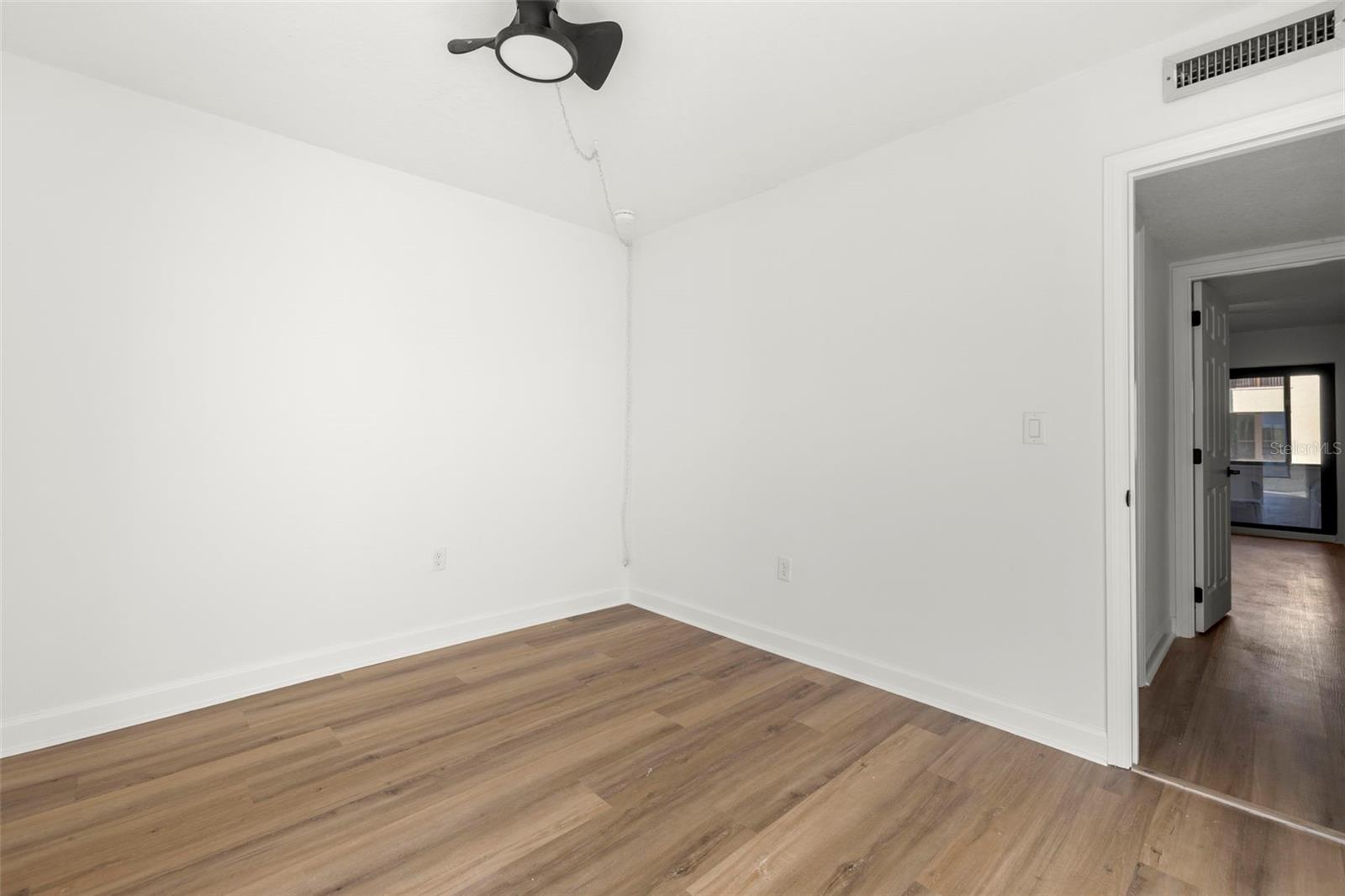 1 WINDRUSH BLVD #19, INDIAN ROCKS BEACH, FL — photo 28