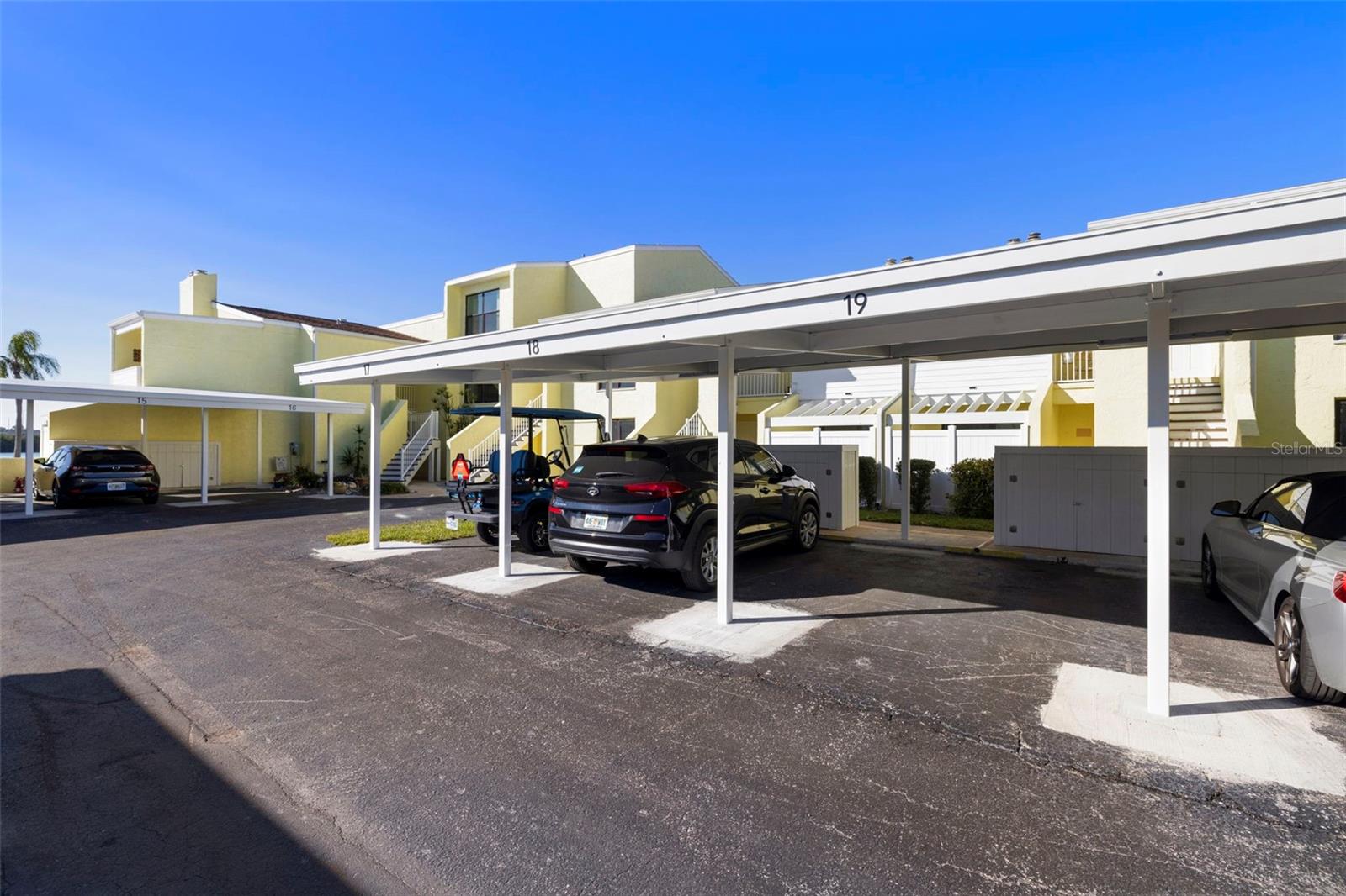 1 WINDRUSH BLVD #19, INDIAN ROCKS BEACH, FL — photo 36