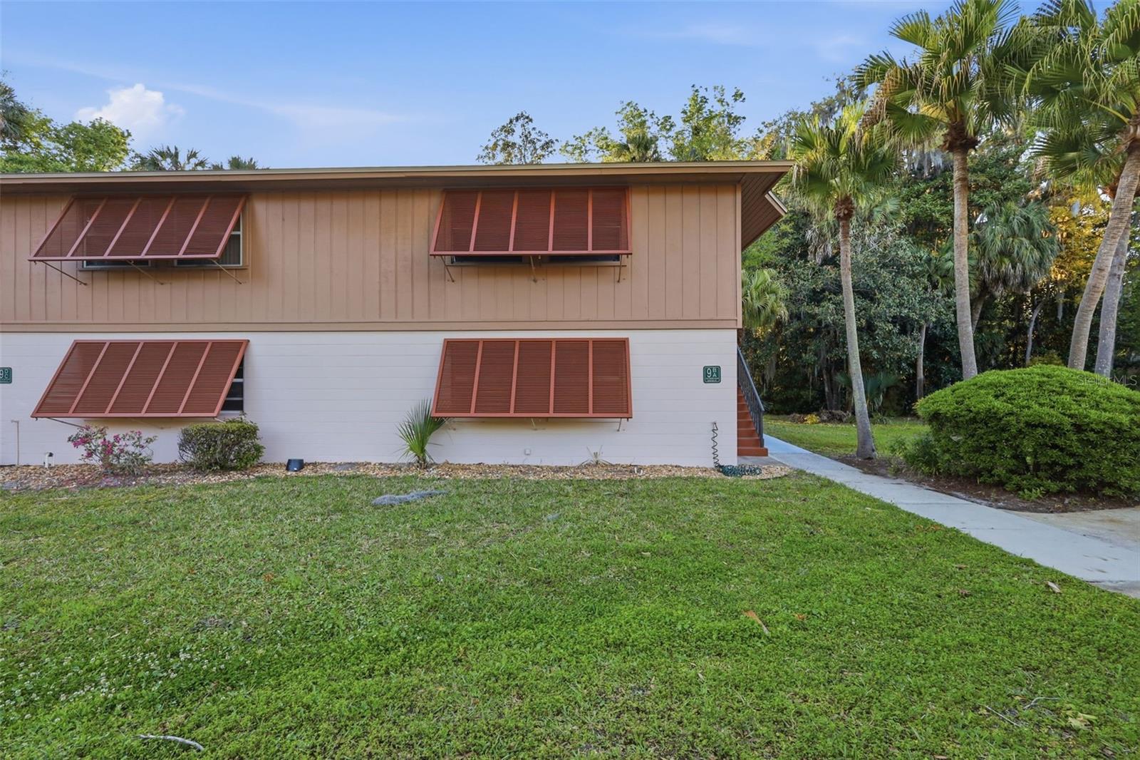 100 SWEETGUM WOODS CT #9B, DELTONA, FL — photo 2