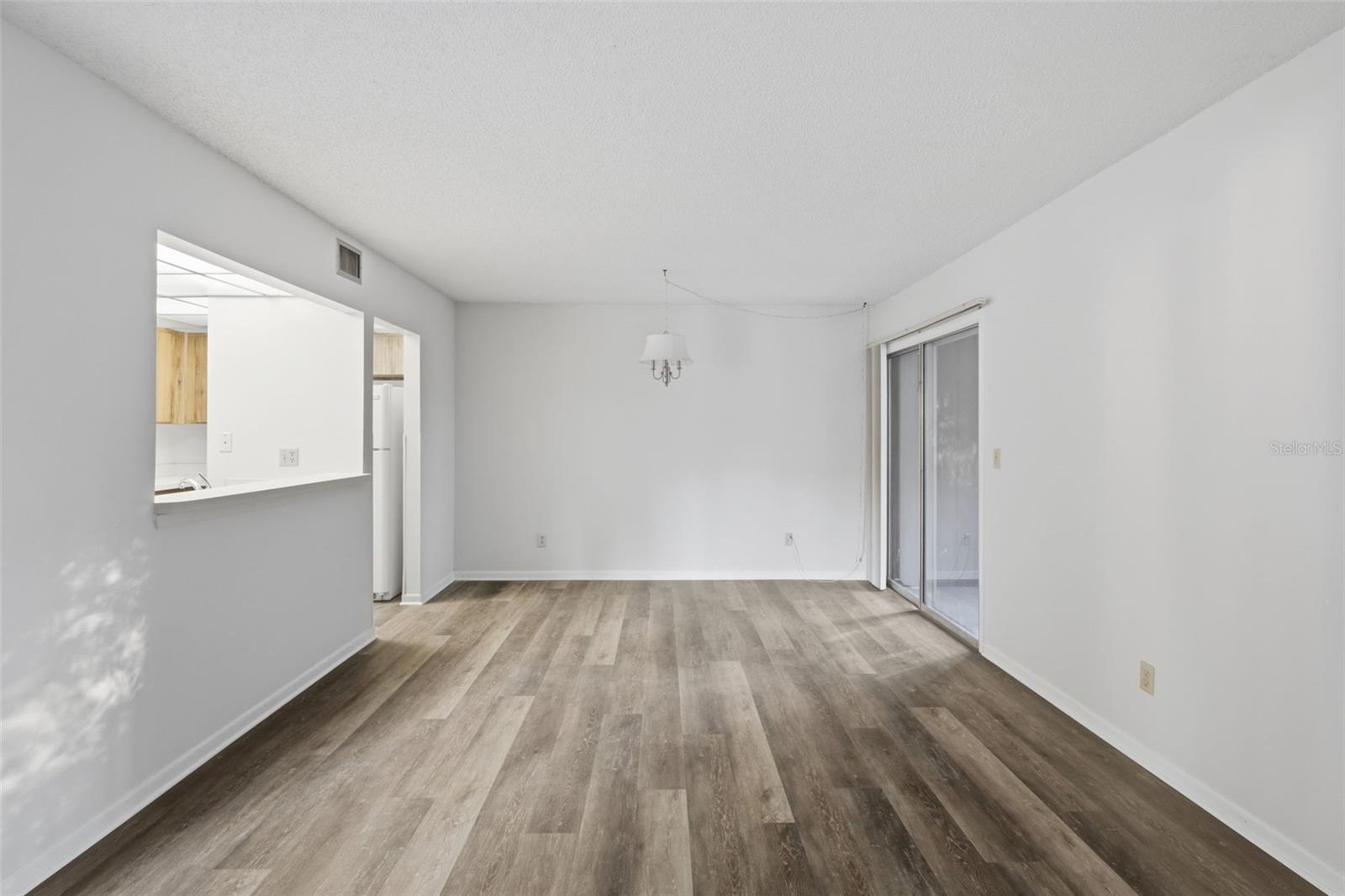 100 SWEETGUM WOODS CT #9B, DELTONA, FL — photo 11