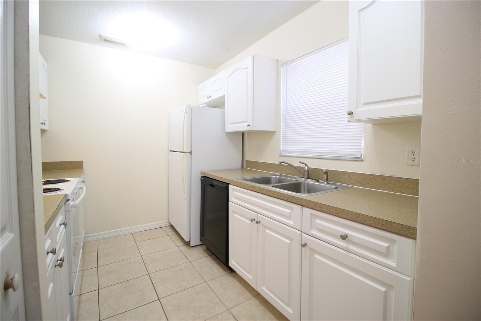 720 NEWTON AVE S, ST PETERSBURG, FL — photo 5