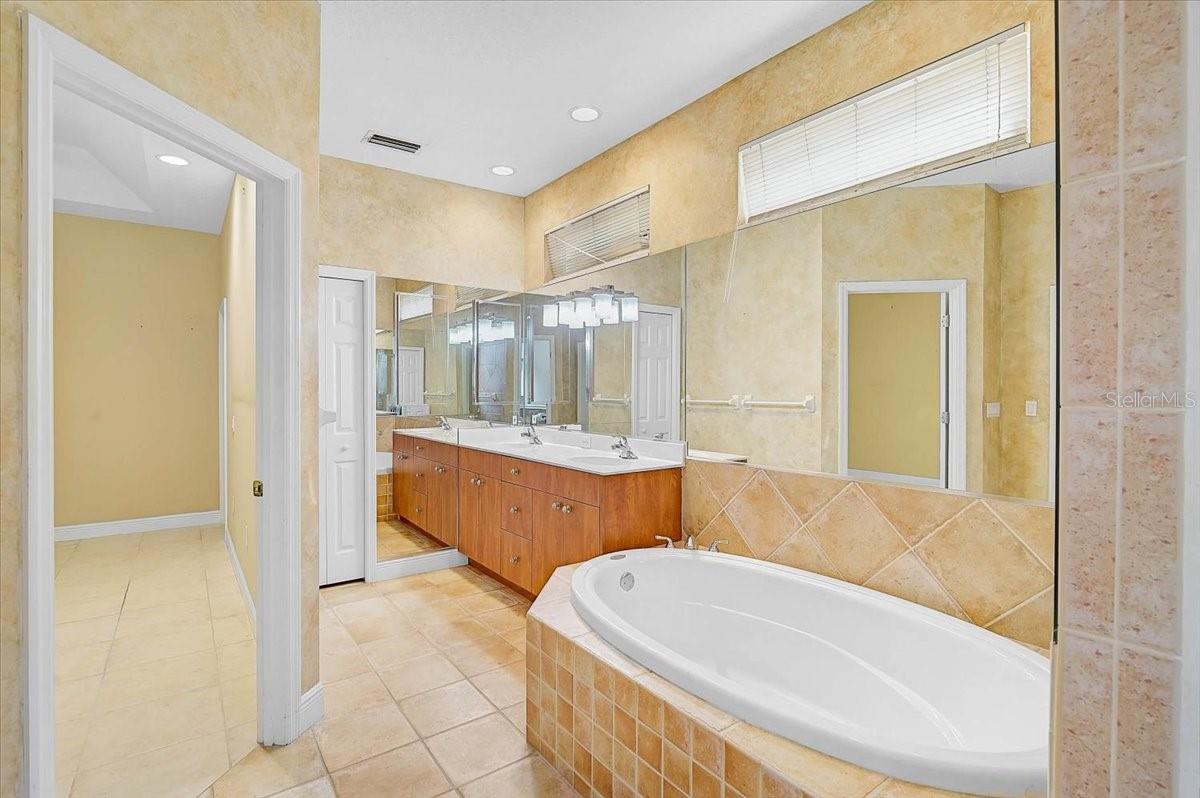 5453 ASHTON MANOR DR, SARASOTA, FL — photo 17