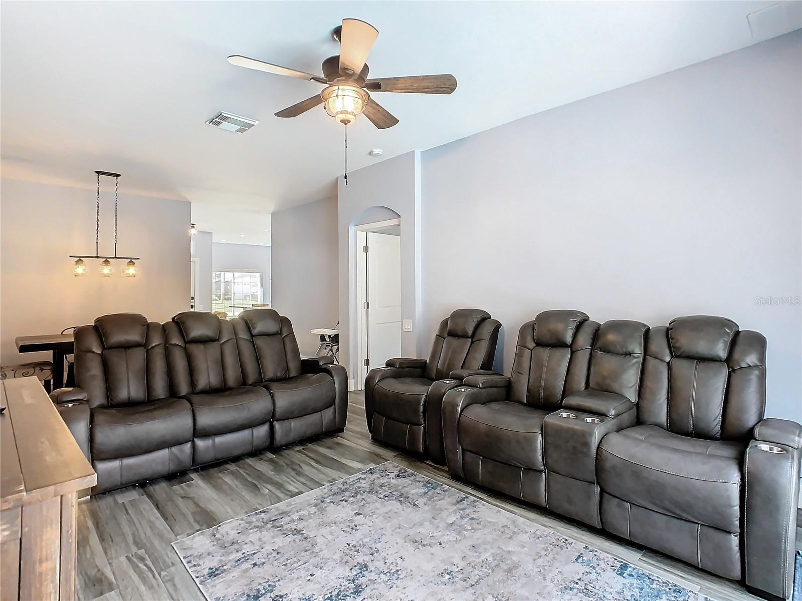 8050 KING PALM CIR, KISSIMMEE, FL — photo 23