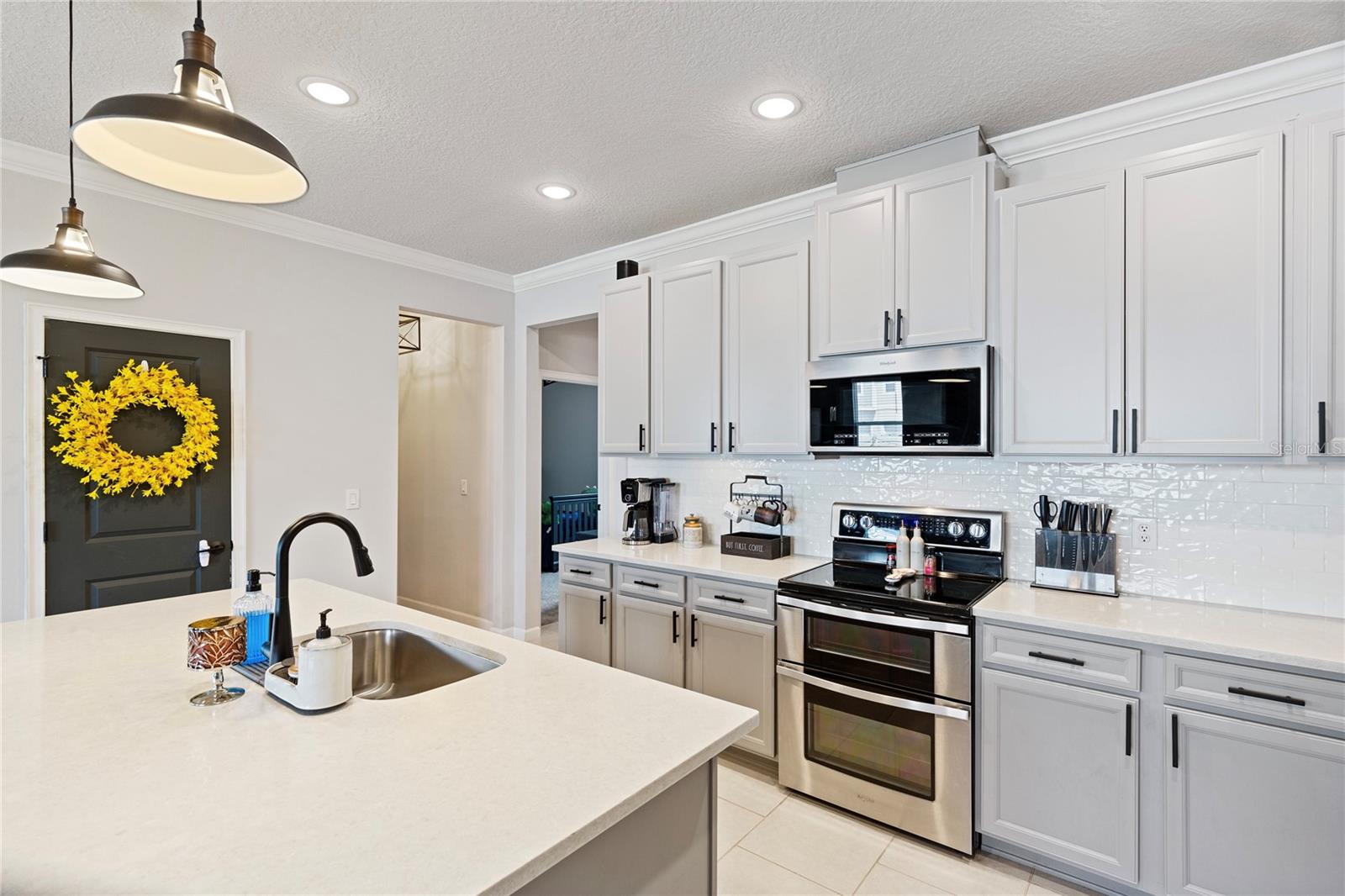 2456 ARBOR WIND DR, LUTZ, FL — photo 11