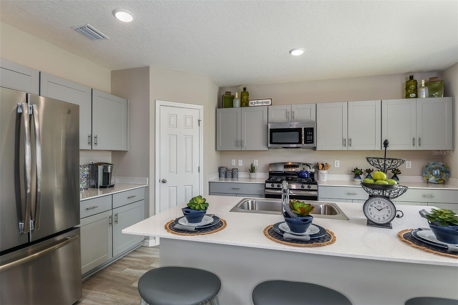 15224 MAUDE LANDING LOOP, WIMAUMA, FL — photo 7