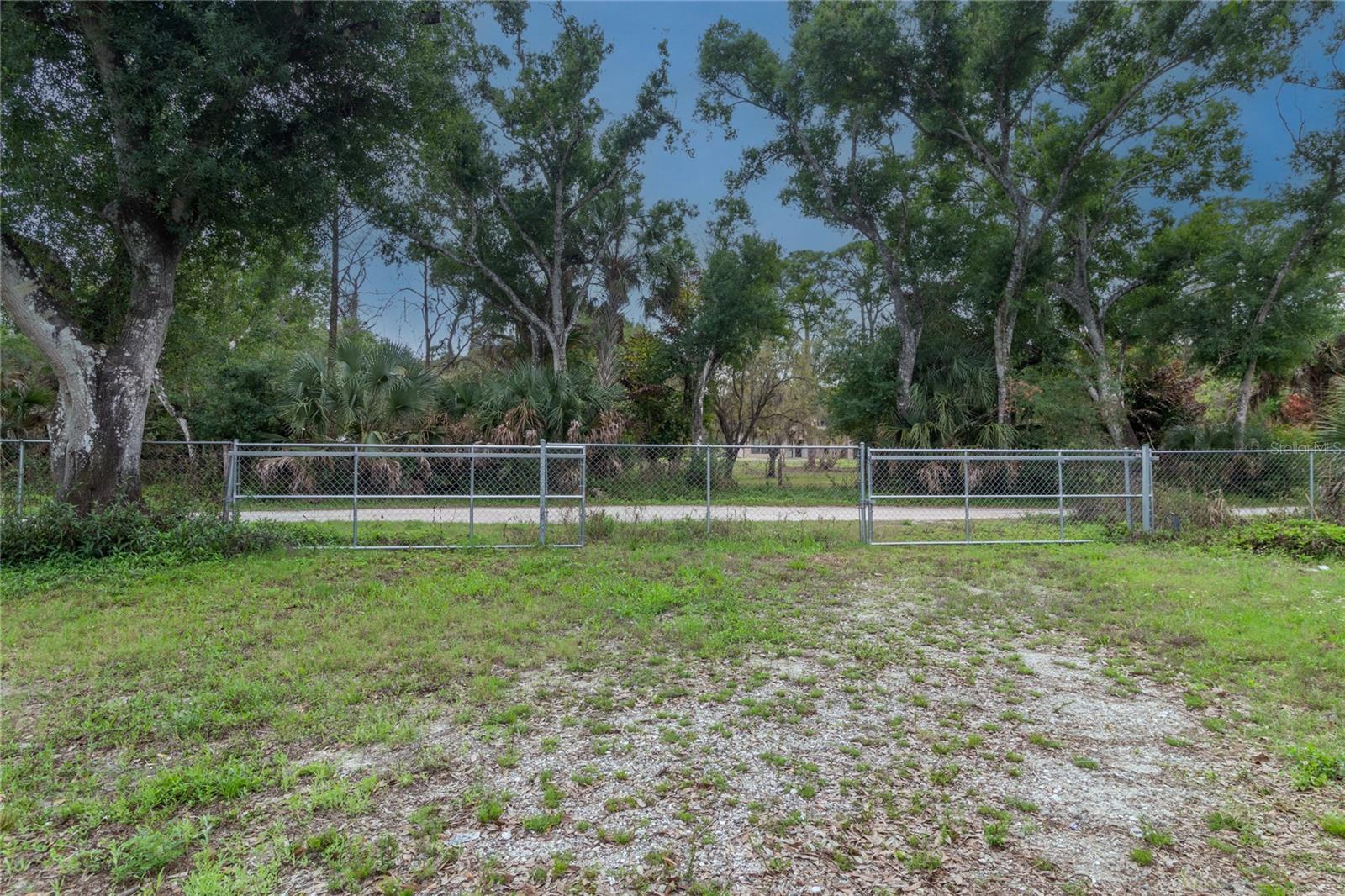 1143 MEYERS RD, VENICE, FL — photo 48