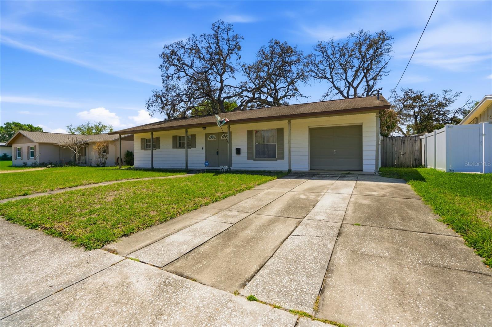 3312 W BURKE ST, TAMPA, FL — photo 2