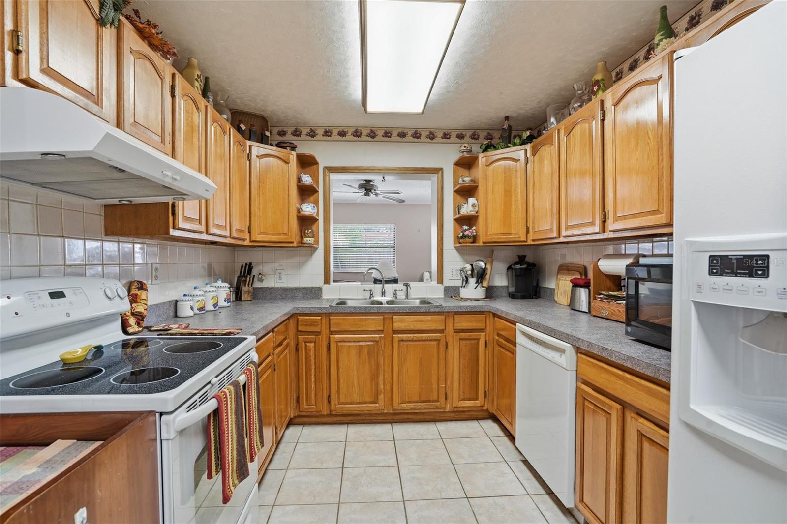 3312 W BURKE ST, TAMPA, FL — photo 12