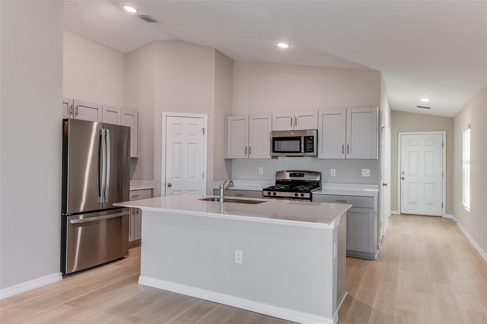 15250 MAUDE LANDING LOOP, WIMAUMA, FL — photo 11