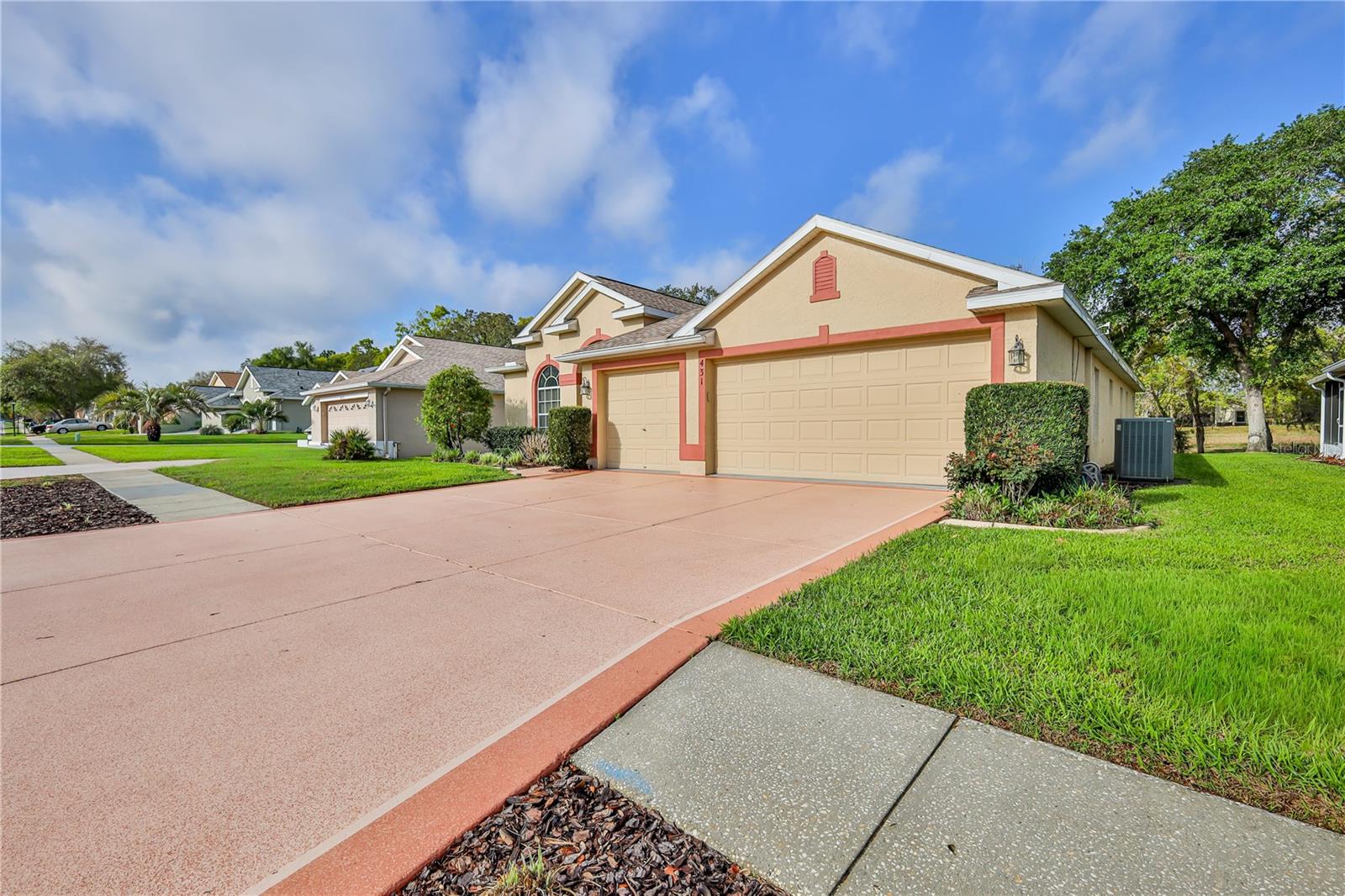 431 QUANE AVE, SPRING HILL, FL — photo 2