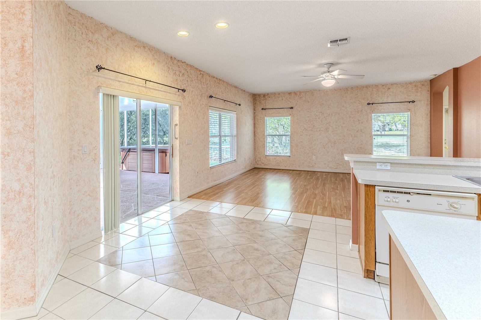 431 QUANE AVE, SPRING HILL, FL — photo 17