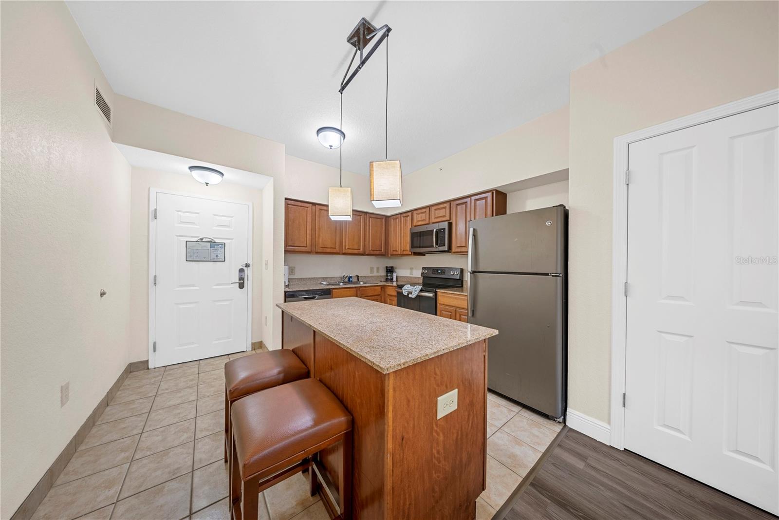 12527 FLORIDAYS RESORT DR #402E, ORLANDO, FL — photo 9