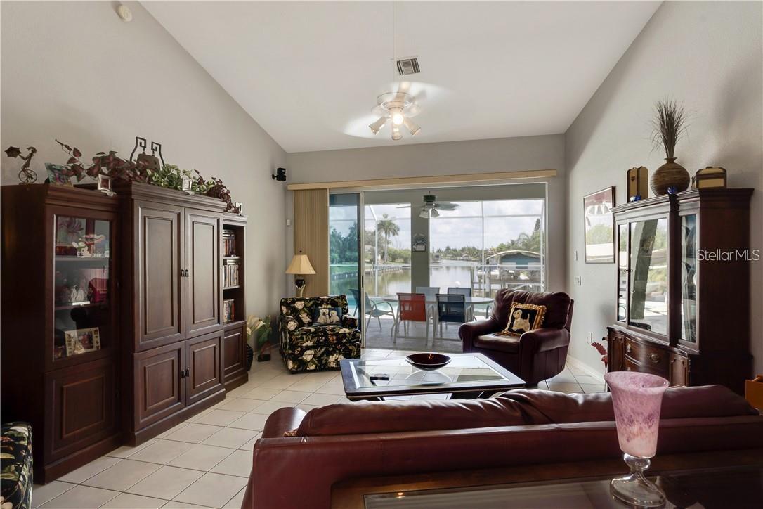 15352 POTTSTOWN AVE, PORT CHARLOTTE, FL — photo 8