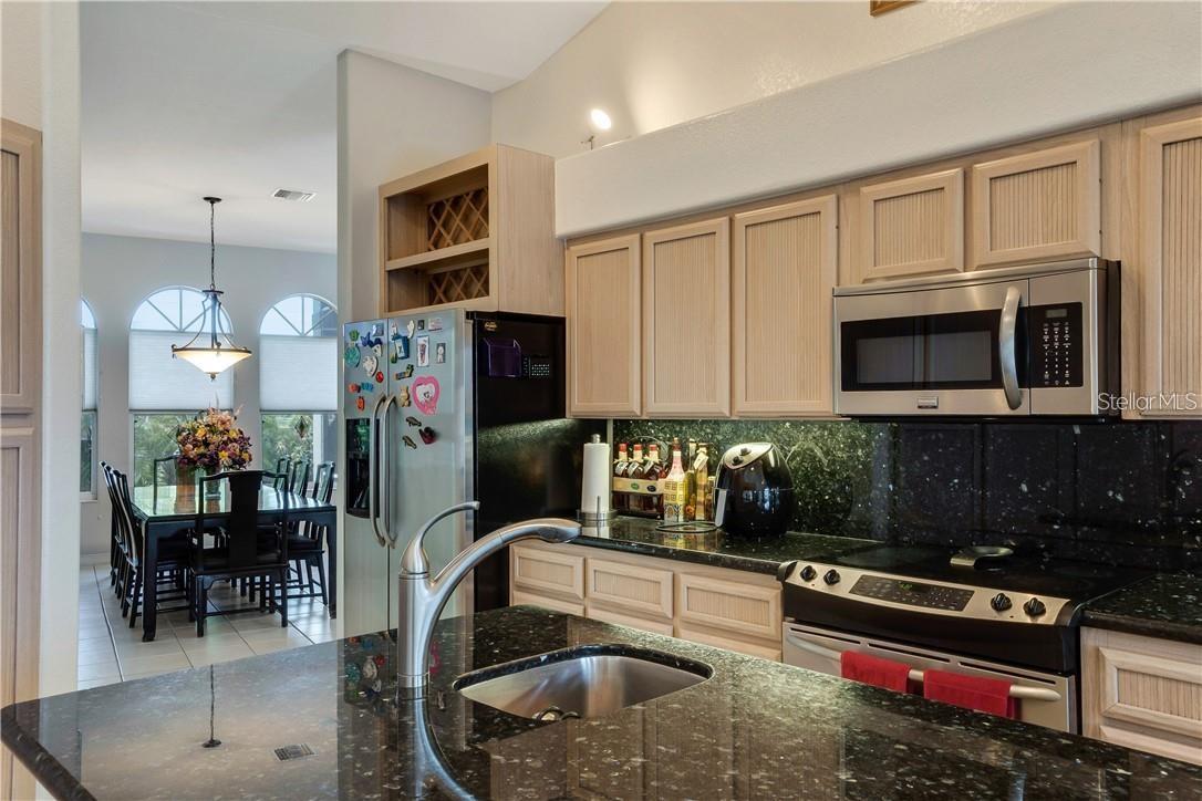 15352 POTTSTOWN AVE, PORT CHARLOTTE, FL — photo 12