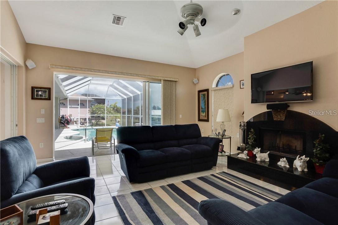 15352 POTTSTOWN AVE, PORT CHARLOTTE, FL — photo 17
