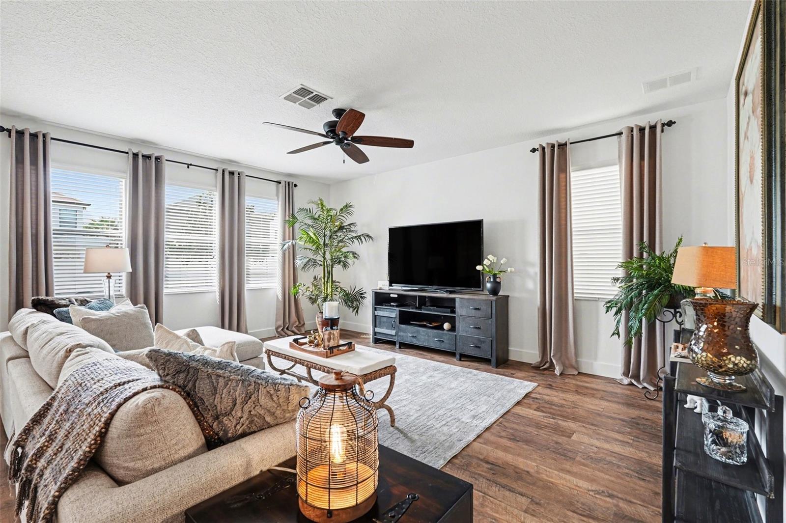 8165 FAIRE FROST LN, LAND O LAKES, FL — photo 9