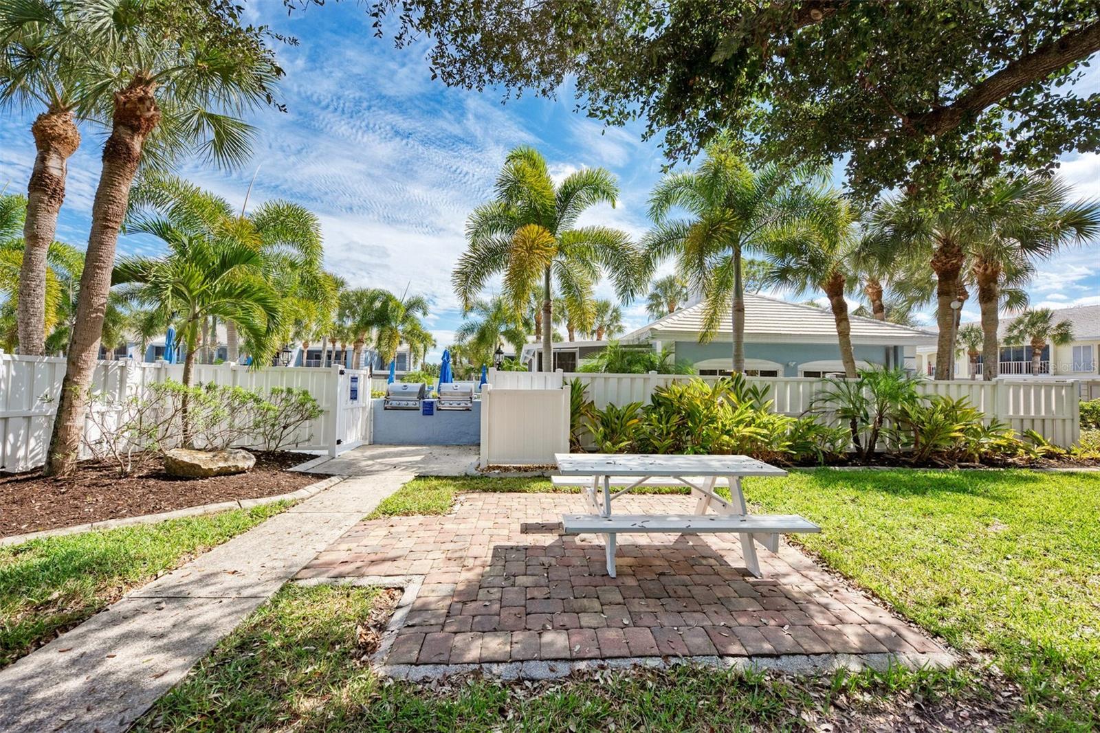 433 CERROMAR LN #341, VENICE, FL — photo 37