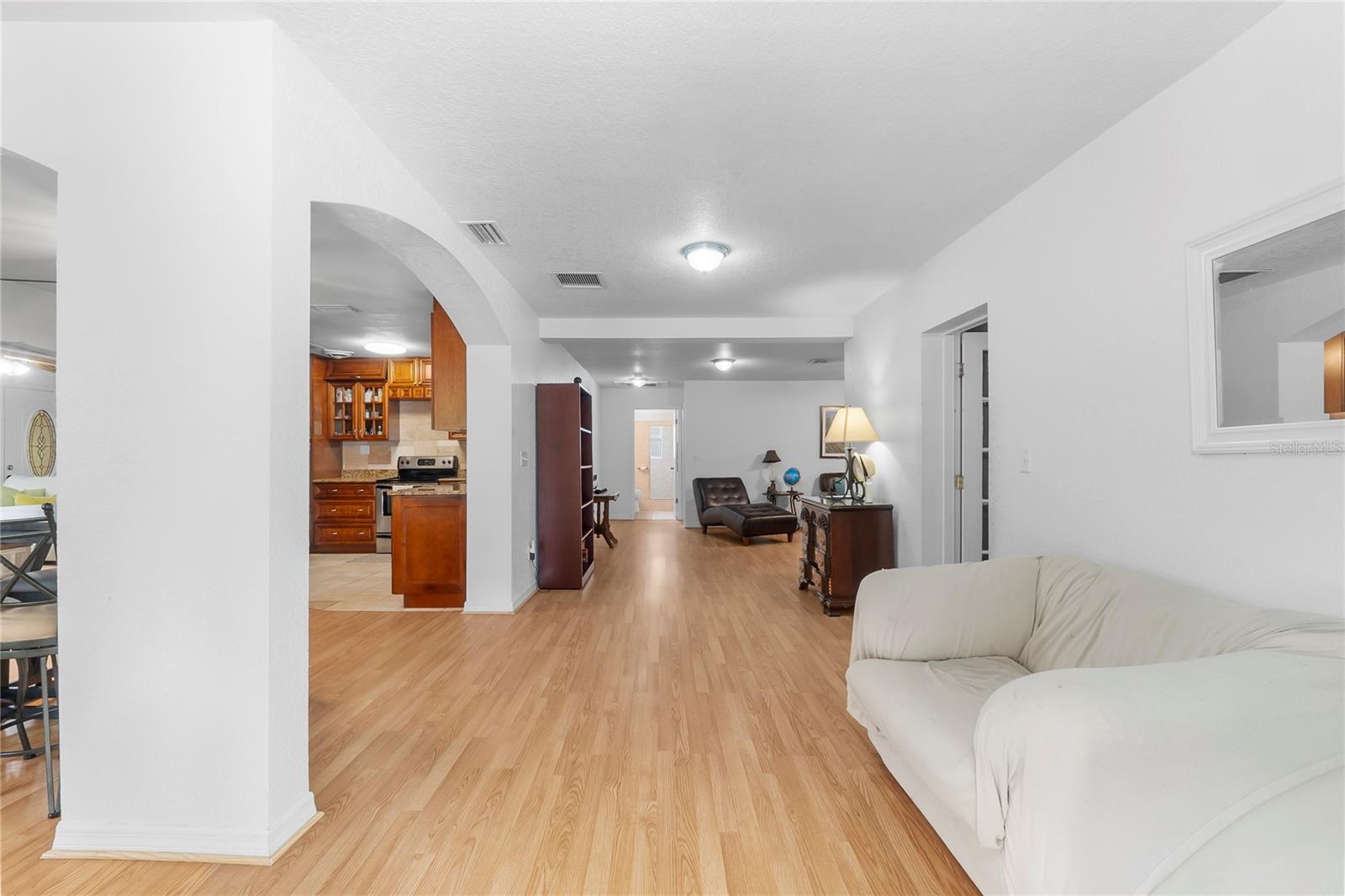 1701 38TH AVENUE, ST PETERSBURG, FL — photo 10