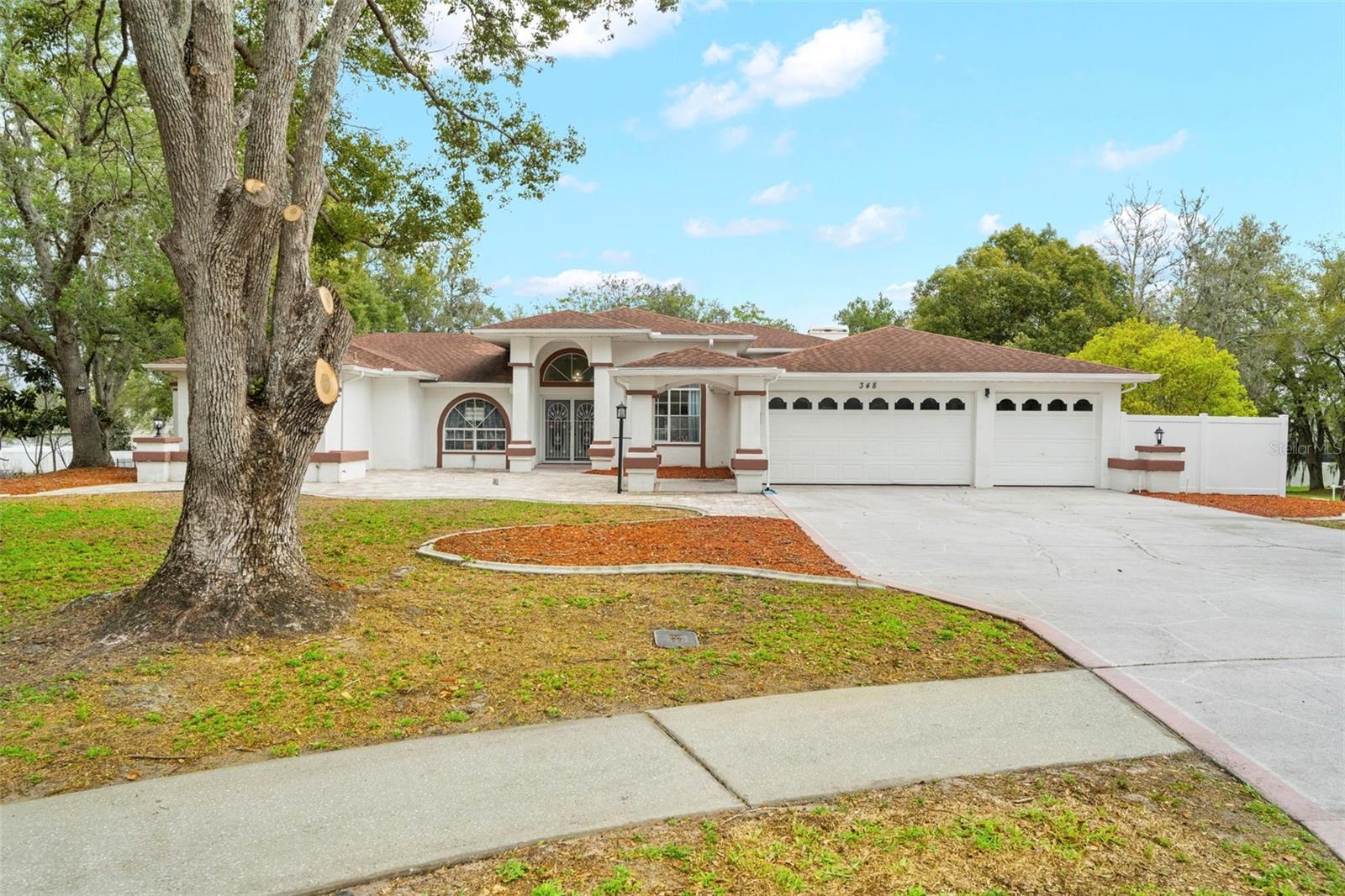 348 FLORIAN WAY, SPRING HILL, FL — photo 2