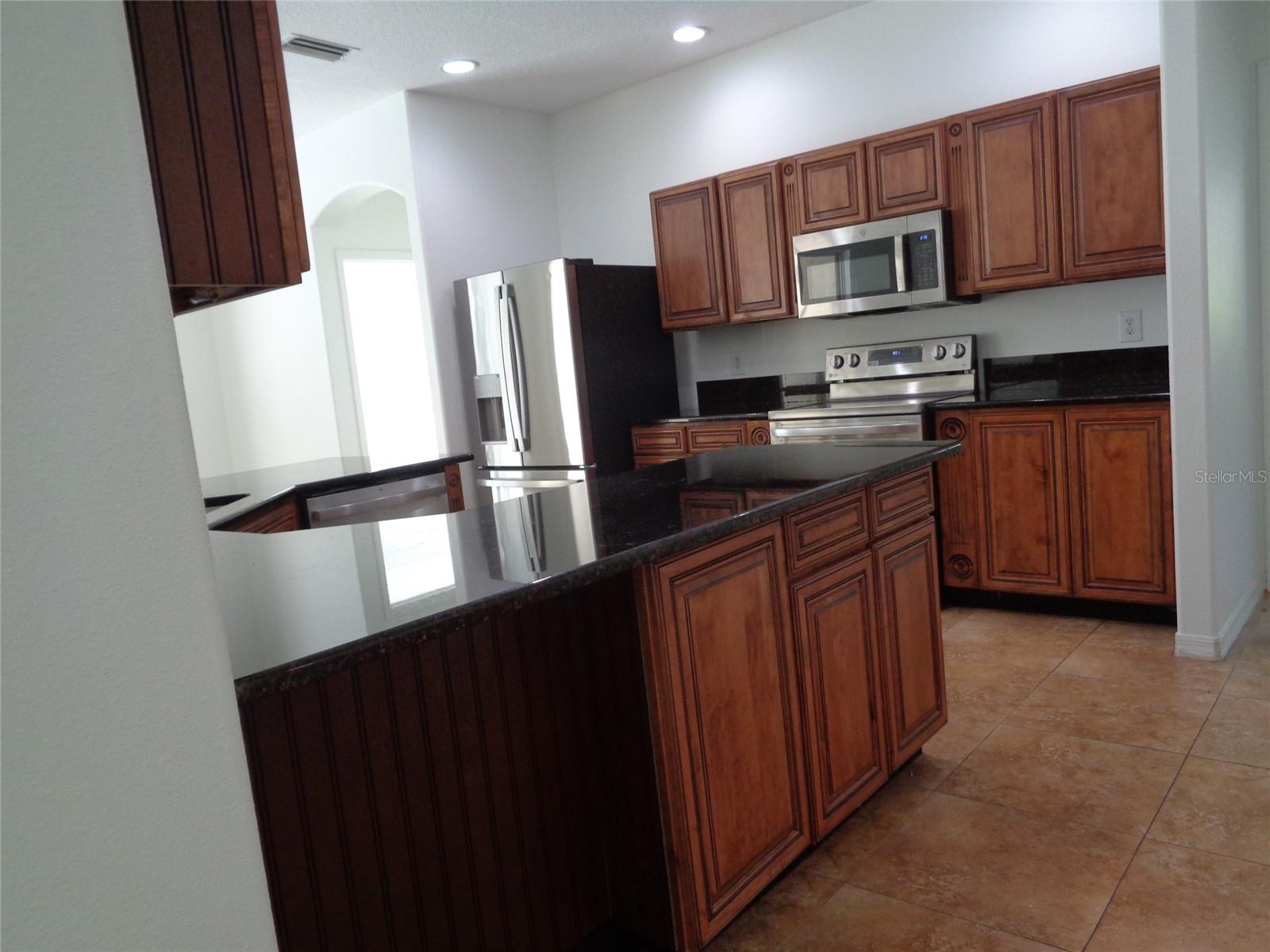 6102 SAVOY CIR, LUTZ, FL — photo 15
