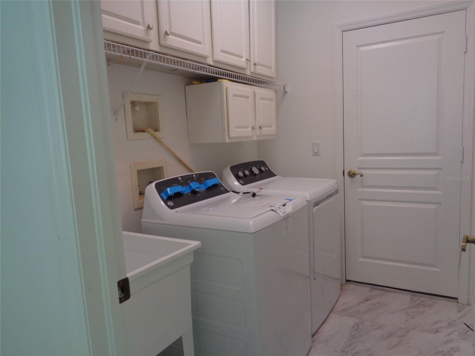 6102 SAVOY CIR, LUTZ, FL — photo 31