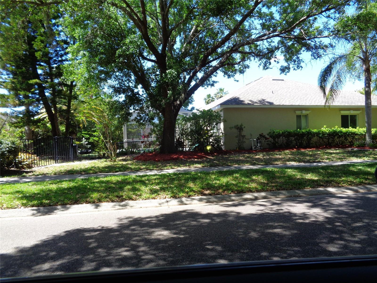 6102 SAVOY CIR, LUTZ, FL — photo 52