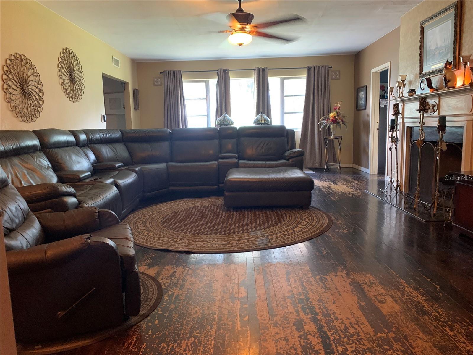 750 CHARLIE TAYLOR RD, PLANT CITY, FL — photo 31