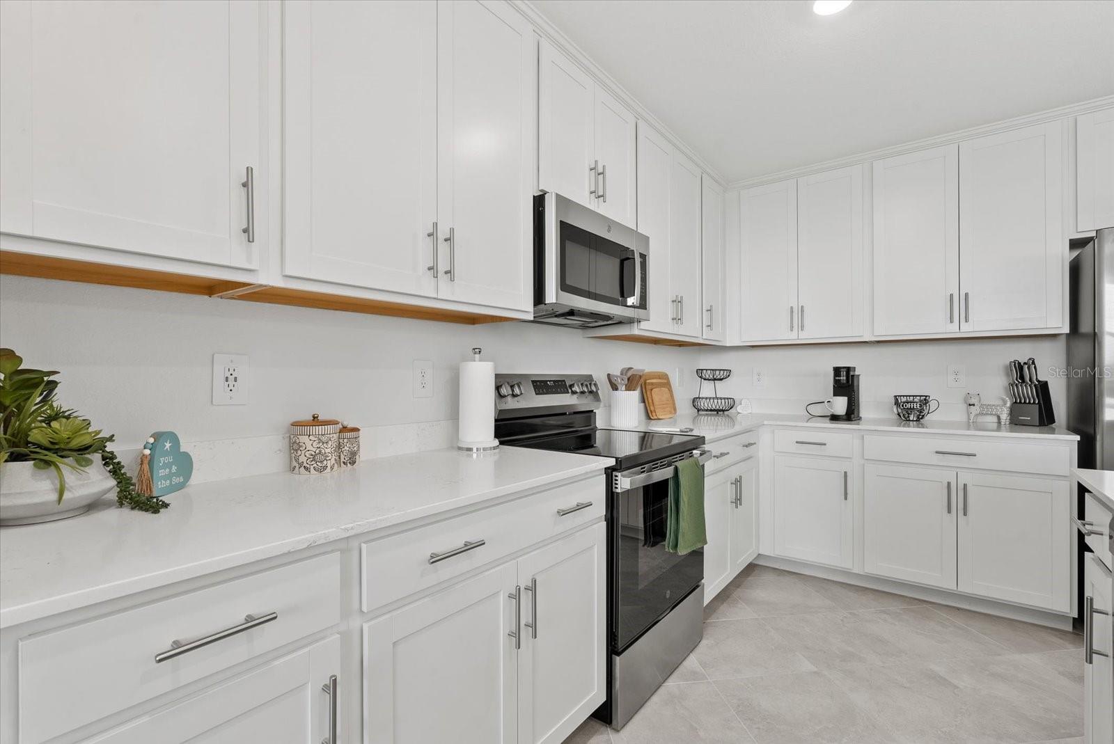 17570 OPAL SAND DR #302, VENICE, FL — photo 6