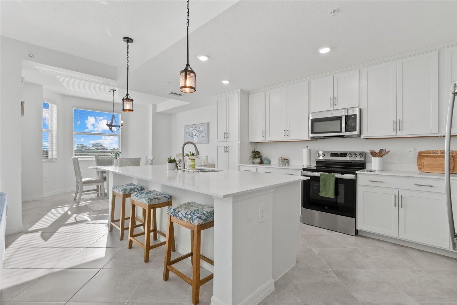 17570 OPAL SAND DR #302, VENICE, FL — photo 11
