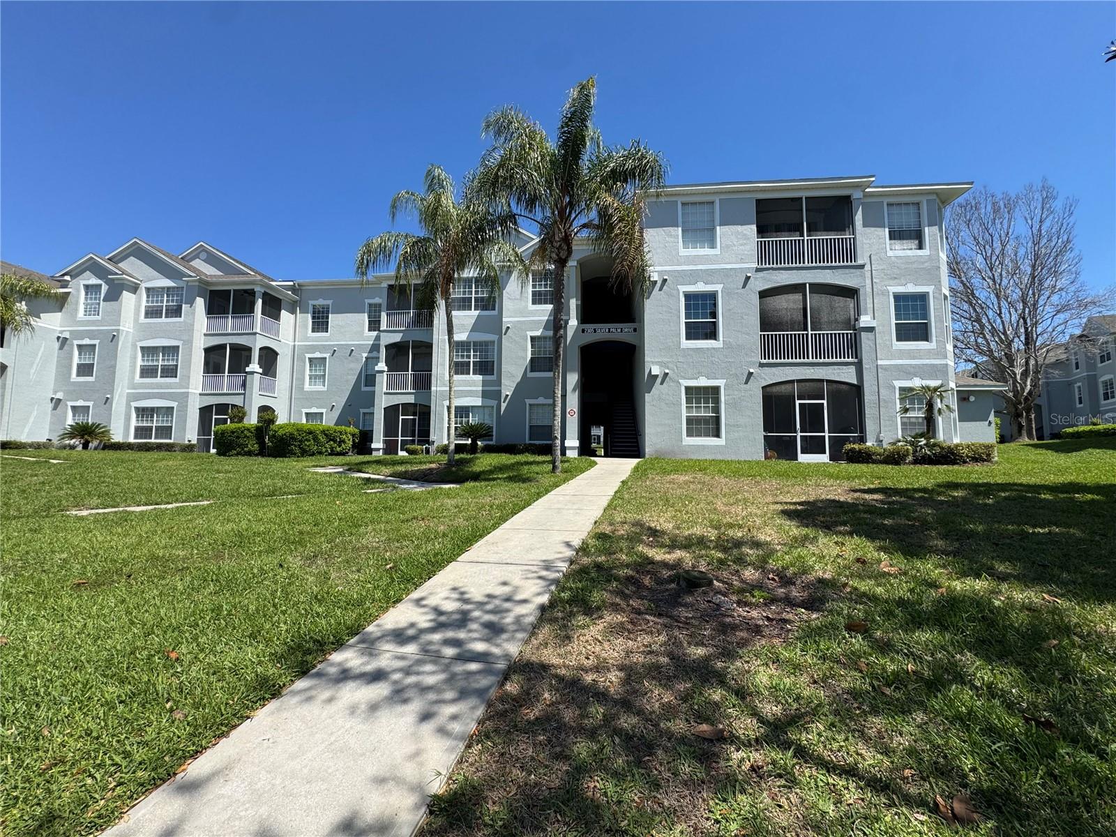 2305 SILVER PALM DR #302, KISSIMMEE, FL