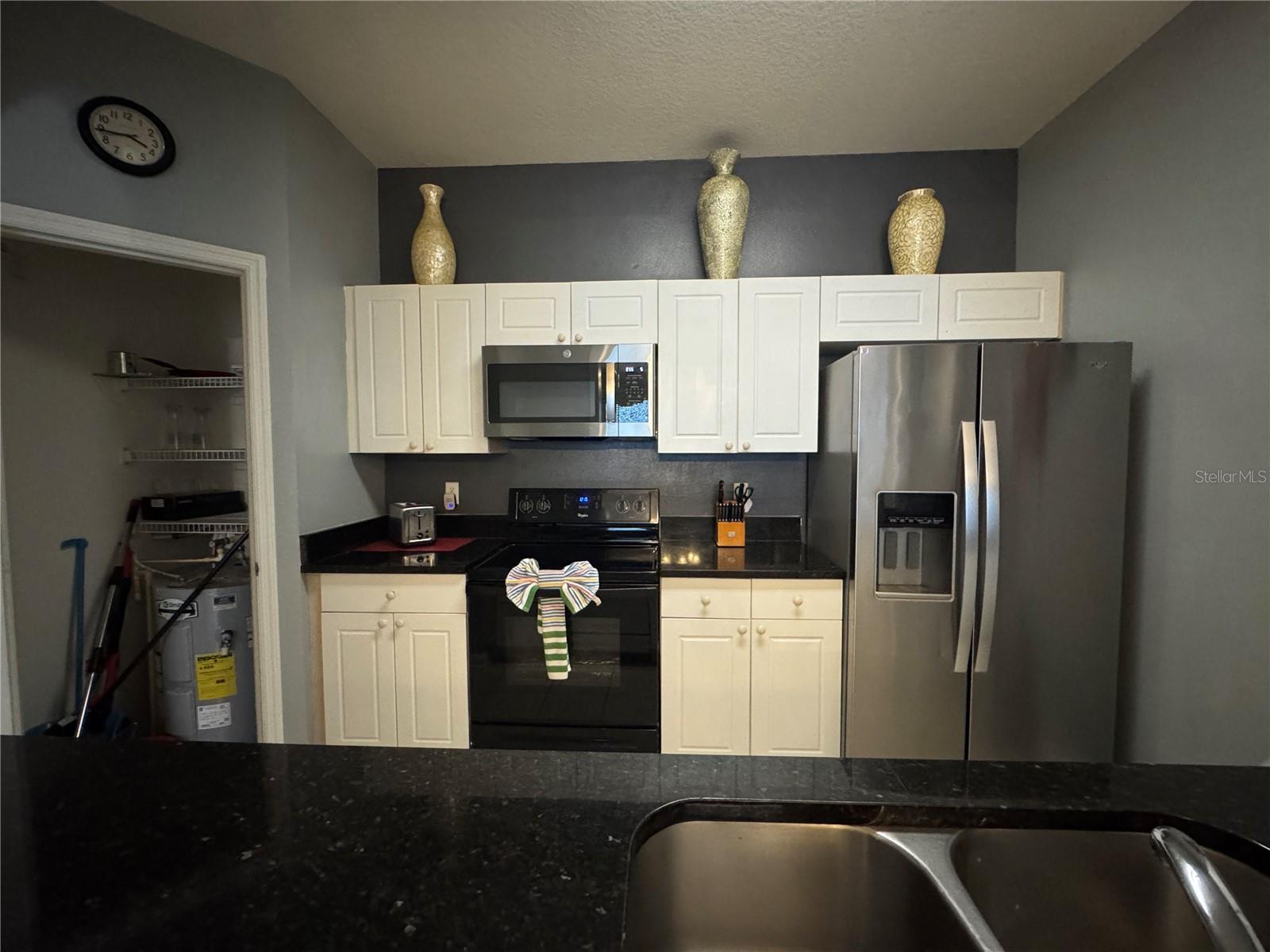 2305 SILVER PALM DR #302, KISSIMMEE, FL — photo 4