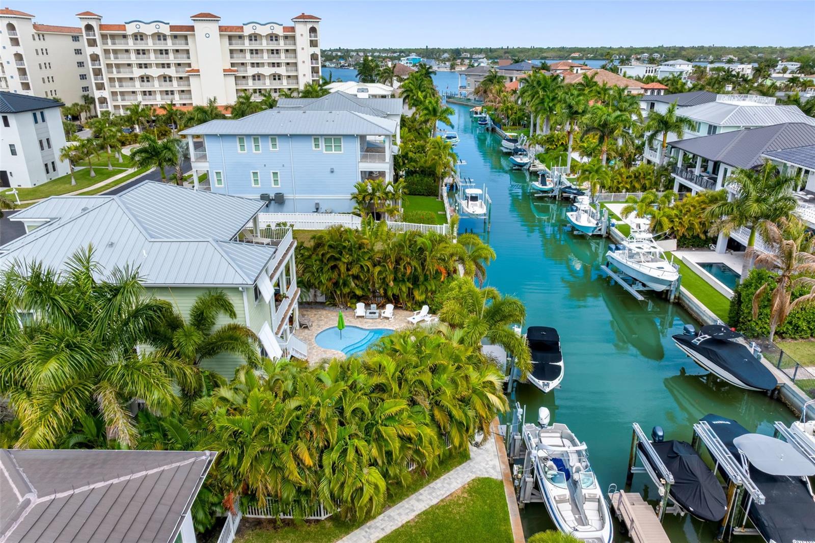124 FOREST HILLS DR, REDINGTON SHORES, FL — photo 3