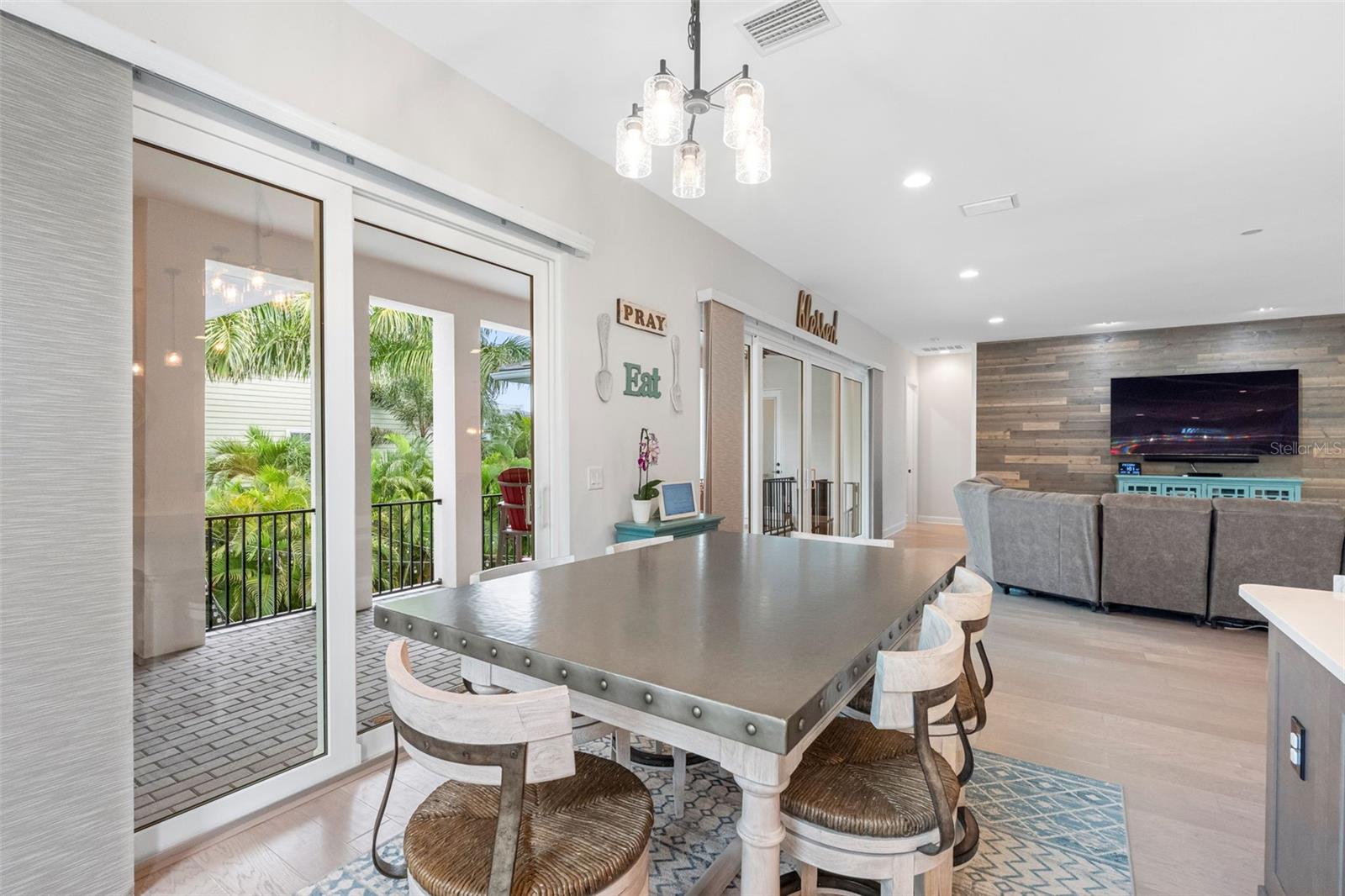 124 FOREST HILLS DR, REDINGTON SHORES, FL — photo 7