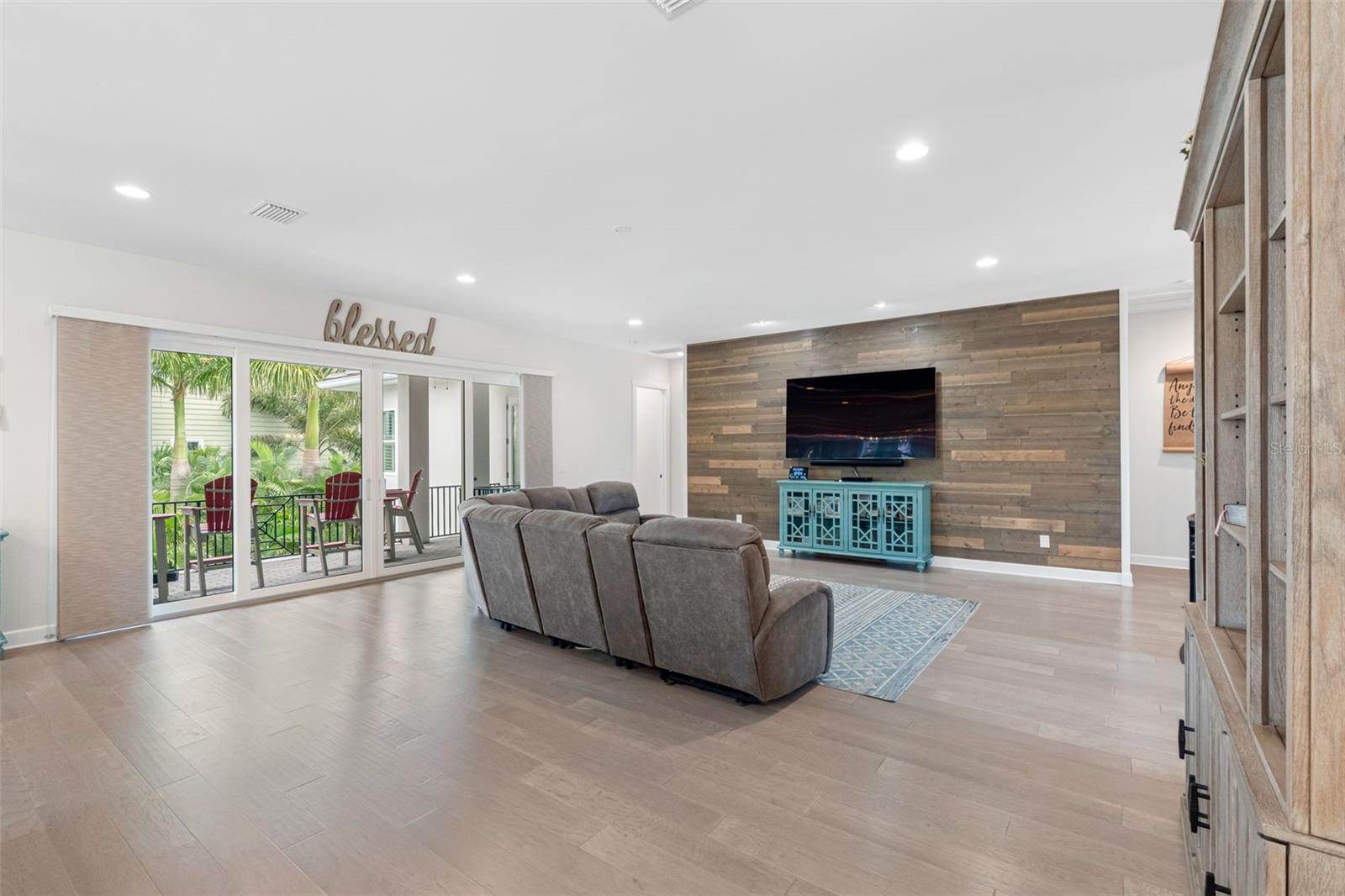 124 FOREST HILLS DR, REDINGTON SHORES, FL — photo 27
