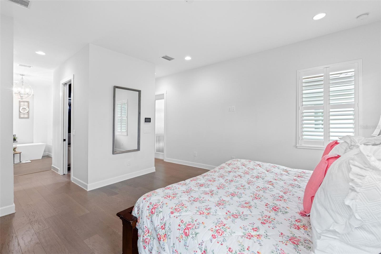 124 FOREST HILLS DR, REDINGTON SHORES, FL — photo 45